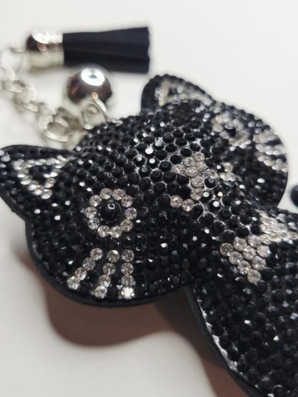 NWT Sparkle Silver Black Cat Key Chain Bag Charm With Tassel And Silver Keyring